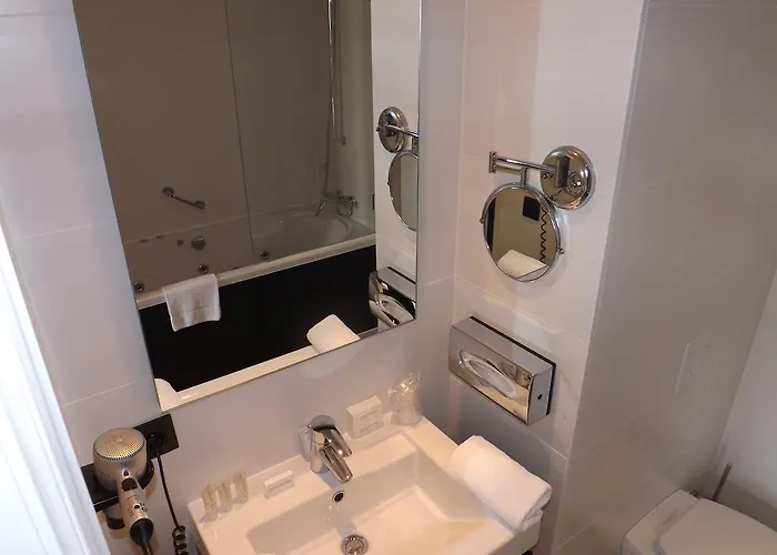 Le Parisien Hotel 3*